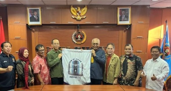 Screenshot_20260425_213945_Chrome